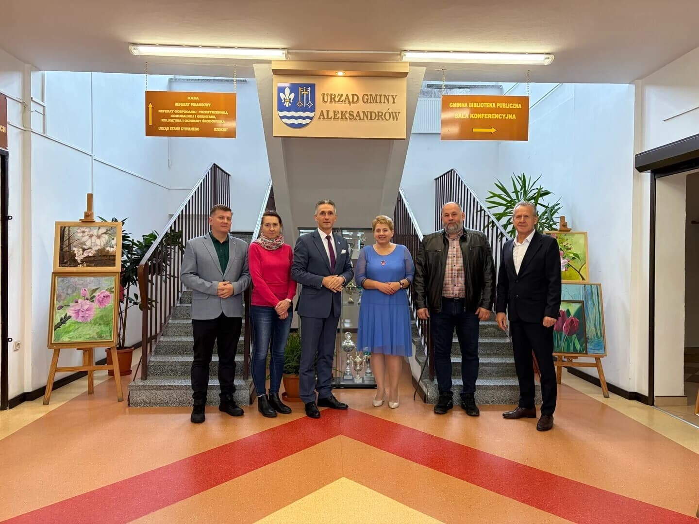 Dyrektorzy szkół i samorząd gminy Aleksandrów rozmawiali o bezpieczeństwie uczniów