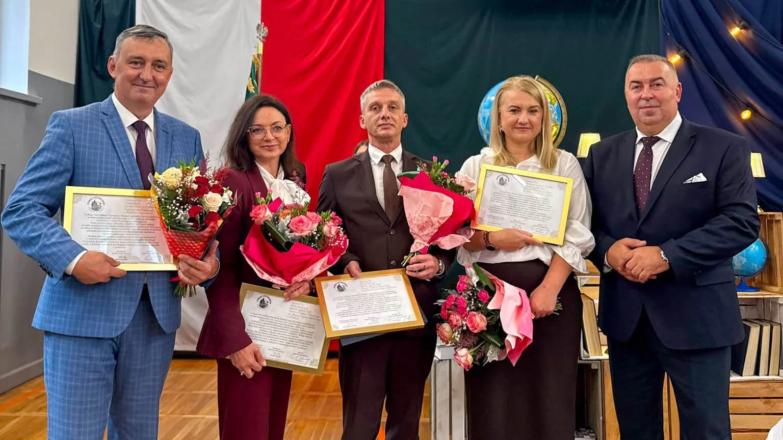 Wielkie święto nauczycieli powiatu piotrkowskiego. Wręczono nagrody i stypendia